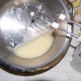 Mix the eggs with the mixer/fork