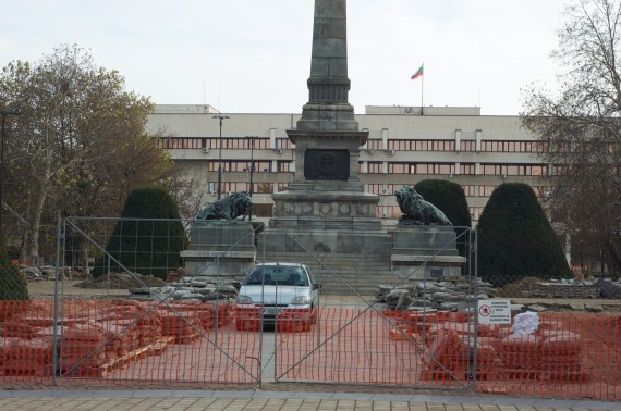 Liberty square under reconstruction